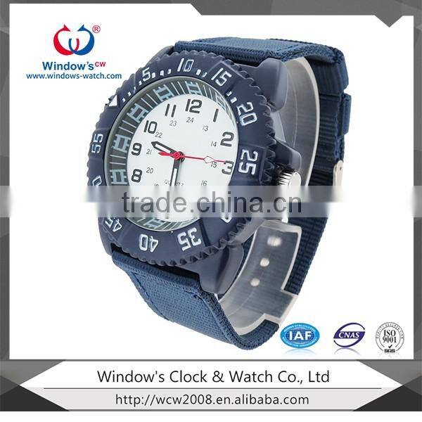2016 hot sell new fashion nylon quartz man watch