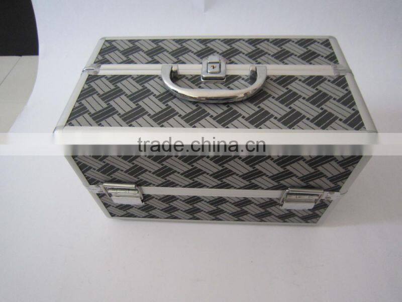 Colorful small carrying professional aluminum empty makeup case
