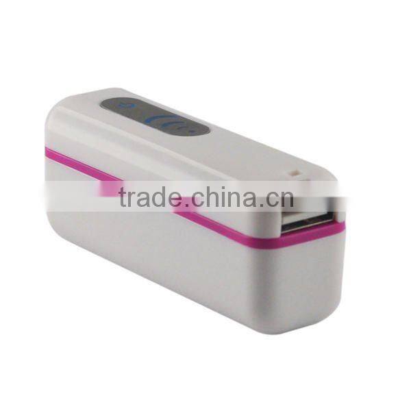 With LED ligh mobile battery 4400mAh