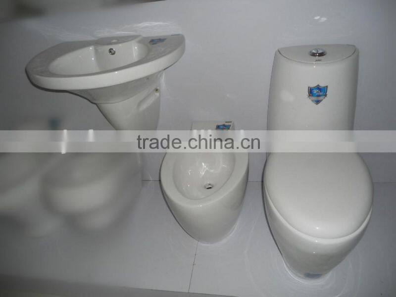 4812 Classic elegant ceramic bidet white color non-electric