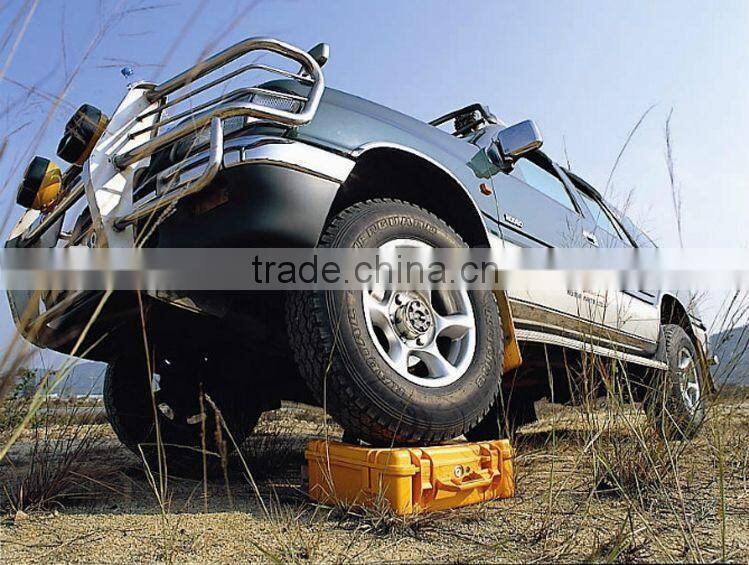 Wonderful dustproof hard plastic waterproof equipment tool case with foam and wheels