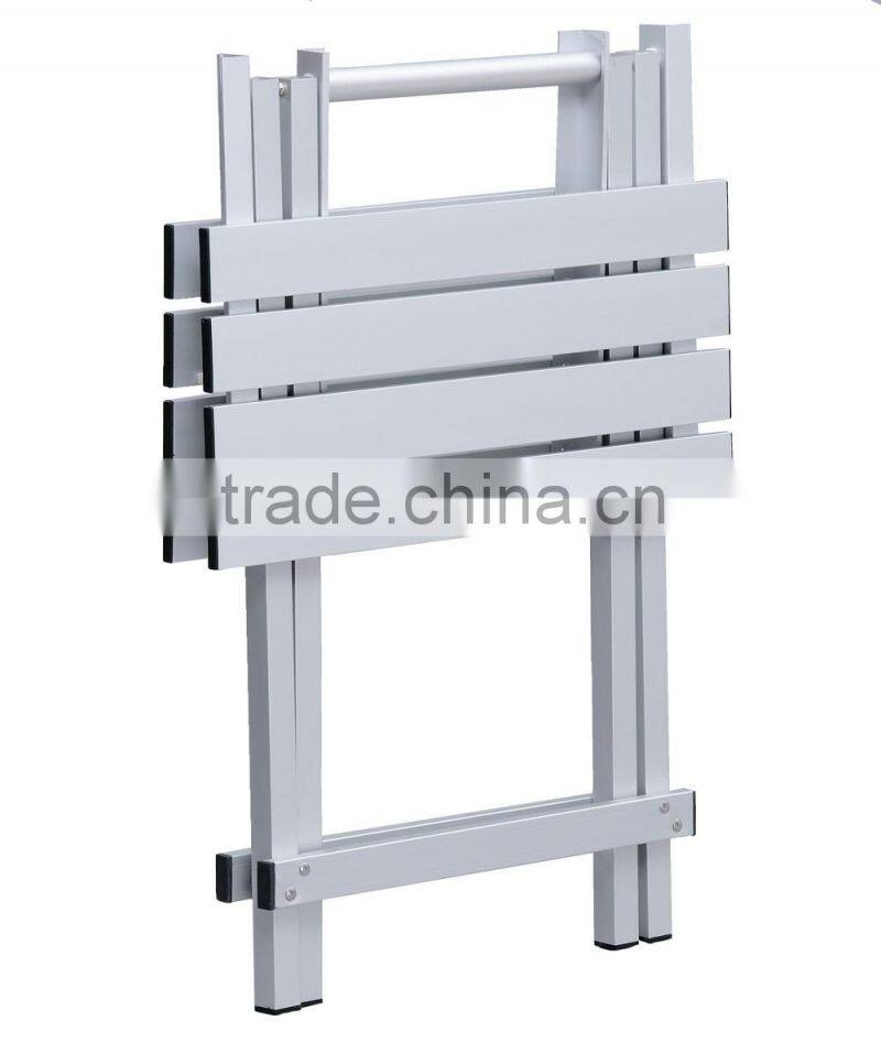 Easy carrying aluminum folding table