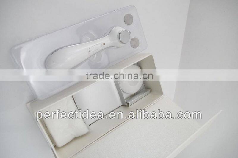 whitening facial cleanser / Portable Cosmetic Absorption Device / Face Beauty Portable beauty equipment ionic beauty