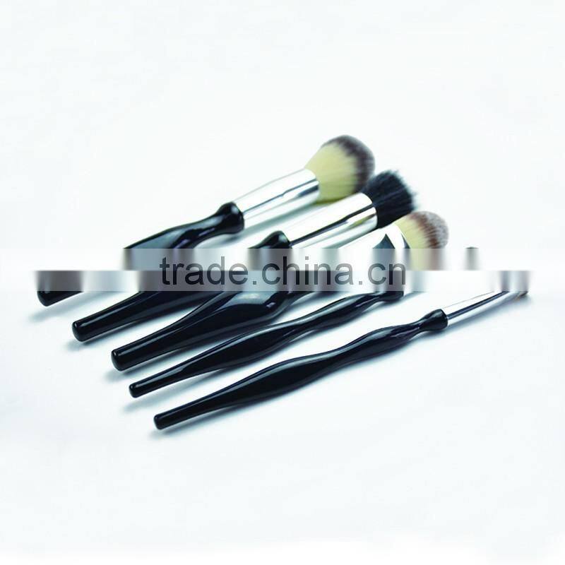 Foudation twist Makeup Brush Set / Facial Make Up Brush 5pc