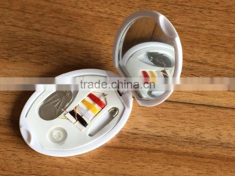 2016 new promotion gift product sewing set with comb make up mirror Needlework set