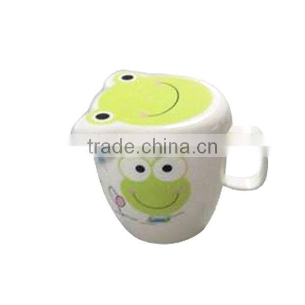 Wholesale plastic cups with lids for children