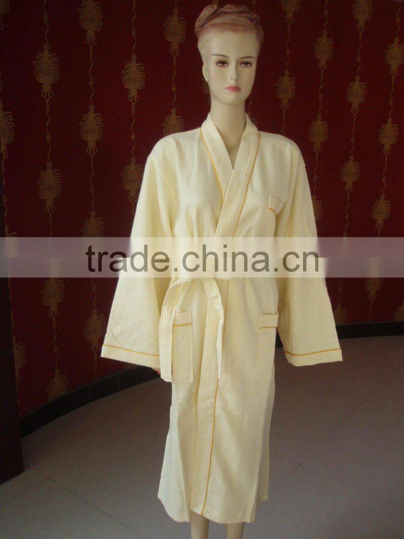 cotton quality embroidery bathrobefor hotel
