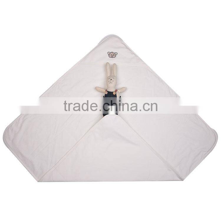 100% cotton weave and polyester 6~9 months newborn white baby patchwork quilt