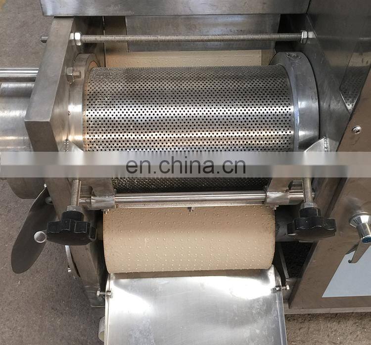 2019 hot selling electric Fish deboning machine/  fish surimi picker/ automatic Fish meat separating machine