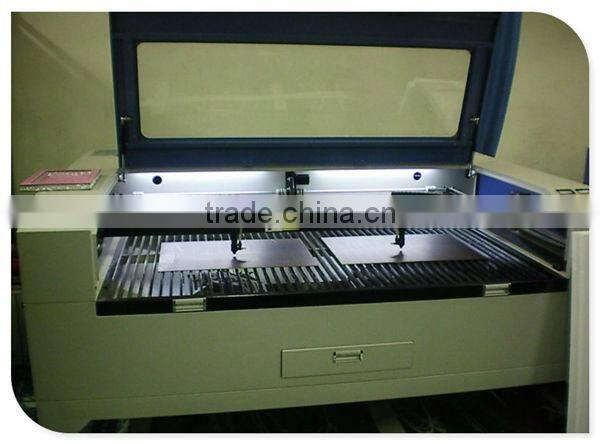 SM1390 laser cardboard cutting plotter