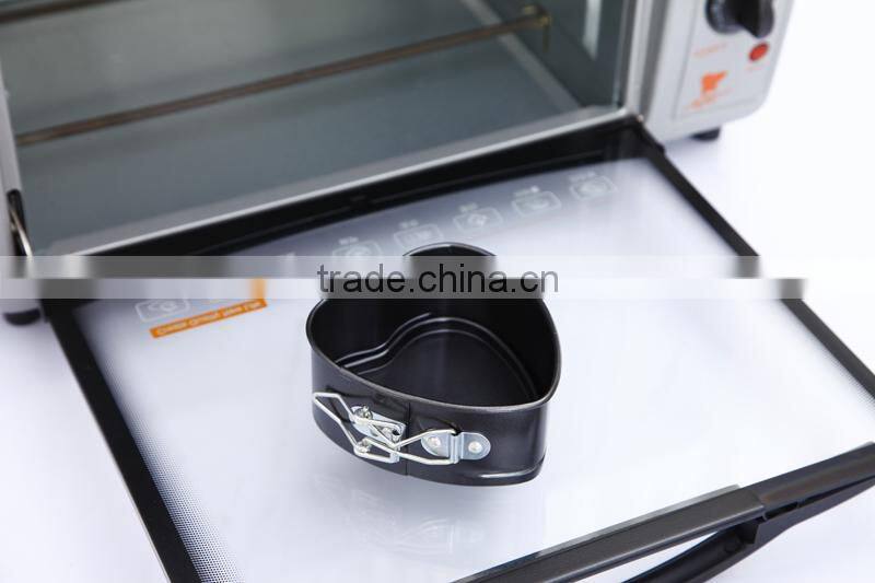 FDA/LFGB Good Quality Baking Cake Pan Nonstick Heart Shape Springform Cake Pan