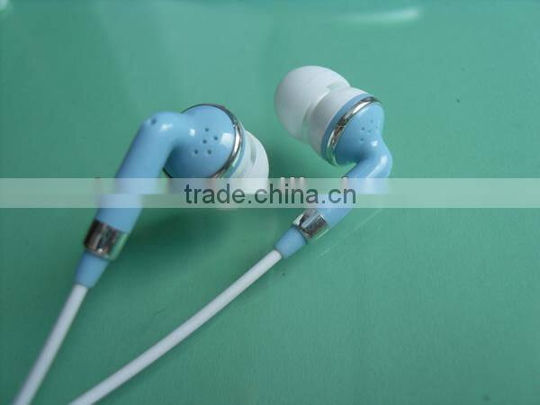 Lose yourself in stereo earphone & headphone