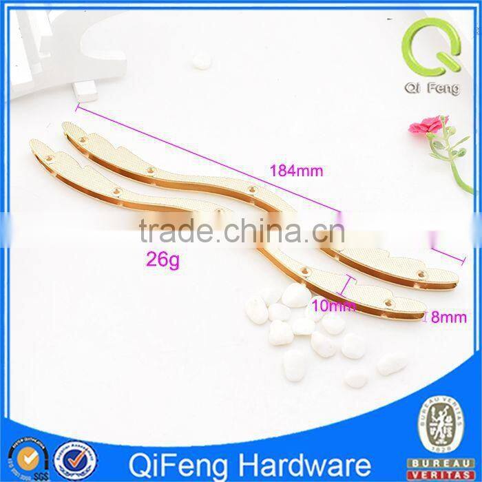 T-560 lead free ornament with light gold color fashion handbag decorative