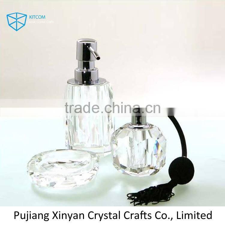 Factory Supply OEM quality empty crystal clear perfume bottle for wholesale