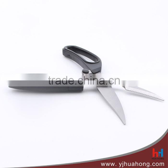 Kitchen safety lock poultry scissors