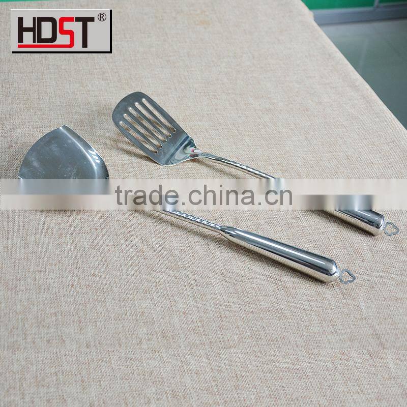 Best selling 6pcs simple plastic handle stainless steel kitchen utensils and passed ISO9001 quality standard