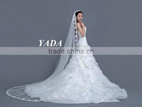 Latest style lace and beaded embroidery plus size wedding dress