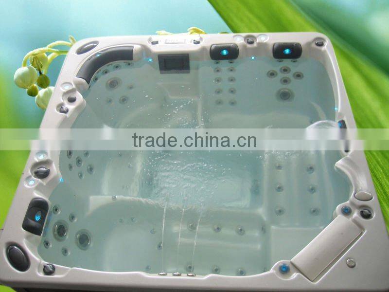 Cleopatra massage with TV set