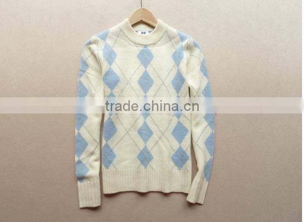 2017 white colour pattern women sweater designs pictures