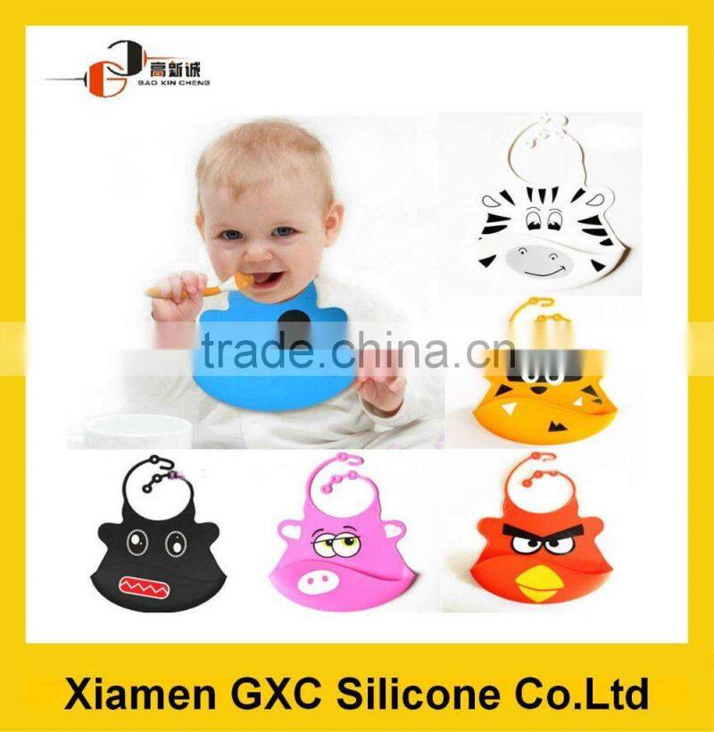 funny waterproof silicone baby bib with micky mouse print