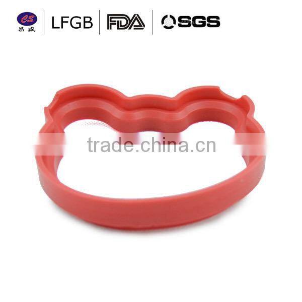 Hot sale !factory price wholesale customized cat shape silicone egg ring