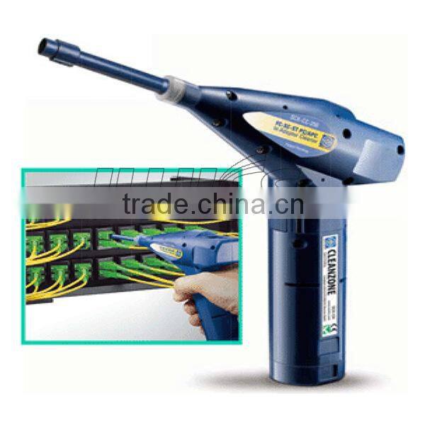 In-Adapter Ferrule Cleaner for dry cleaning solution