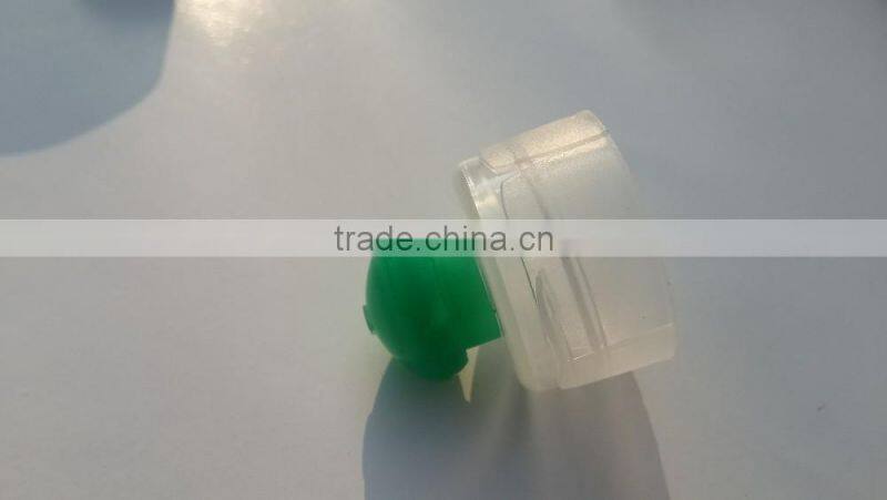 2016 China Plastic Pull Push Caps for Bottles
