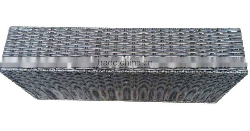 Hand-crafted rectangular fruit and vegetable storage basket for supermarket