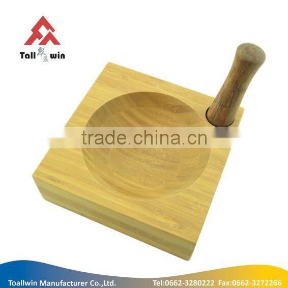 hot selling high quality bamboo walnut bowl with nutcracker