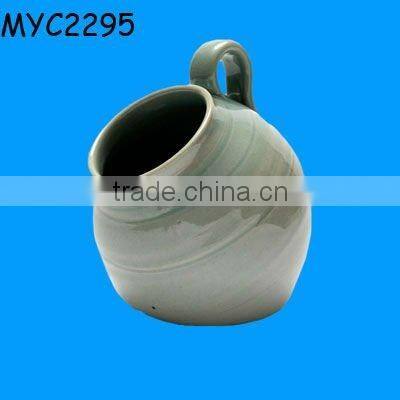 Glazed pottery salt container