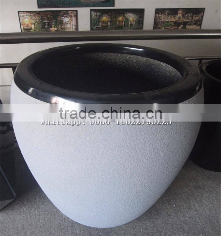2017 China manufacturer garden decoration plastic led flower pot