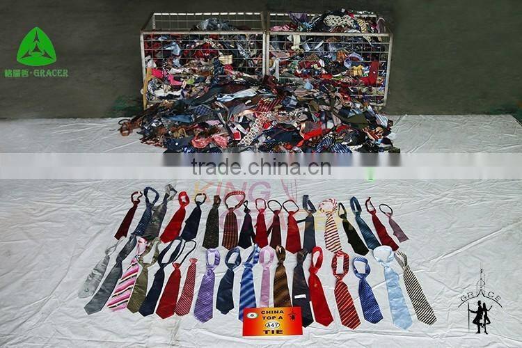 school kid man silk pleat neck tie is second hand