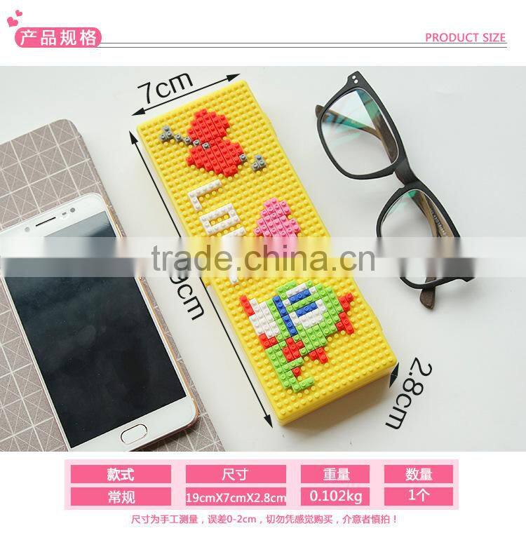Novel Creative Simple logo custom DIY block school student plastic pencil box case