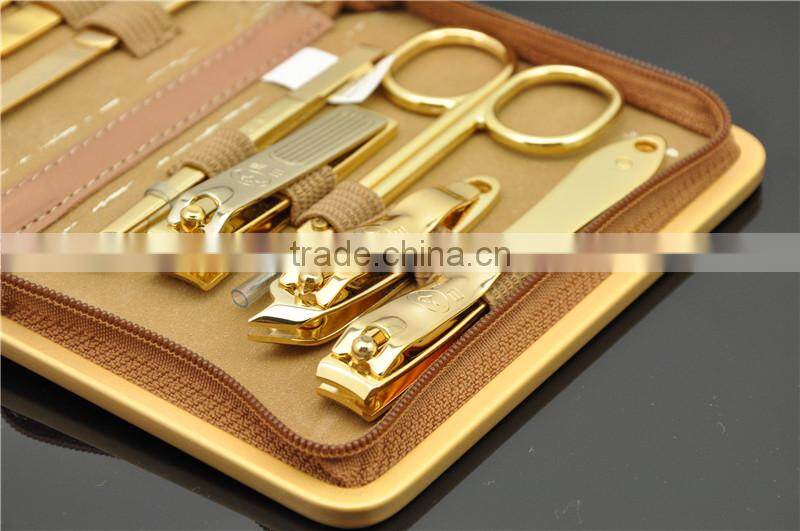 High Quality Cheap Sewing Professional Manicure Set with Exquisite Handle Use Leather Case
