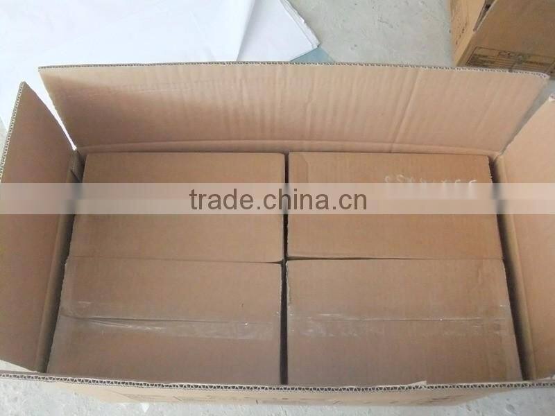 High quality best selling eco friendly Natural Rubberwood Cutting Board with handle from Viet Nam