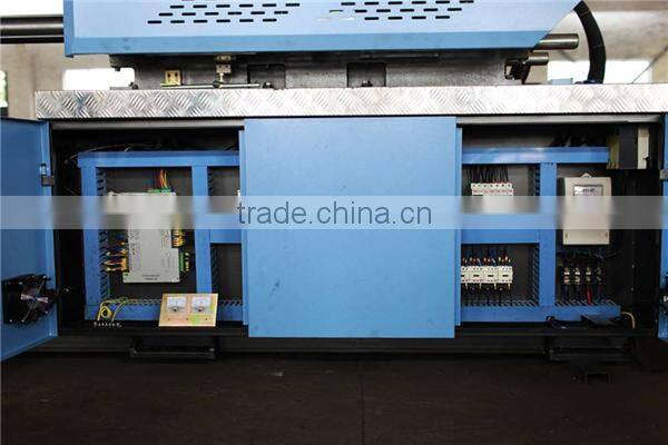LSF308 ice cream container injection moulding machine