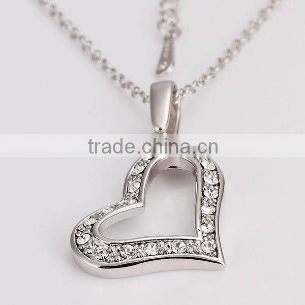 Magnetic 18k white gold necklace with heart pendant