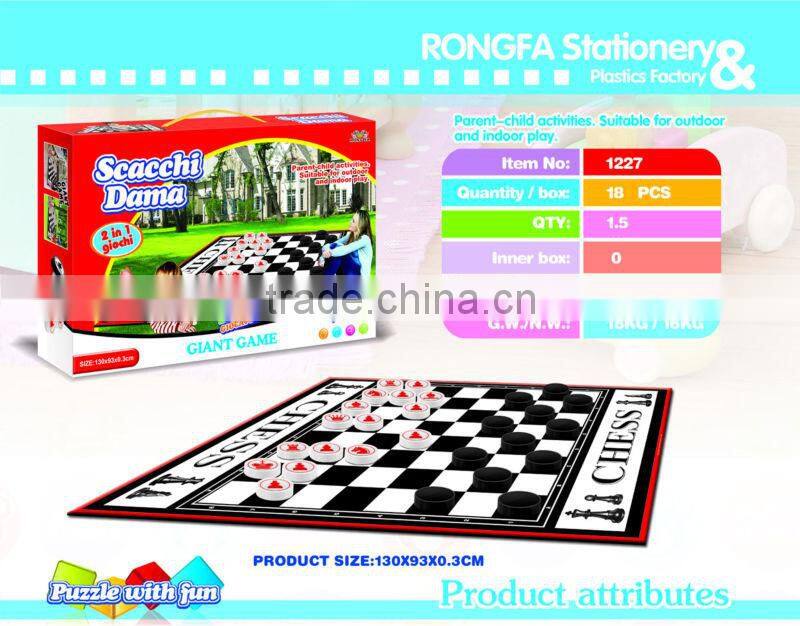 2 IN 1 plastic Chess with play mat