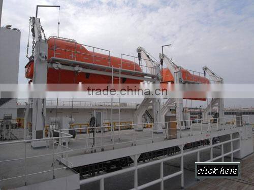 FRP totally enclosed free fall fire-protective lifeboat with davit