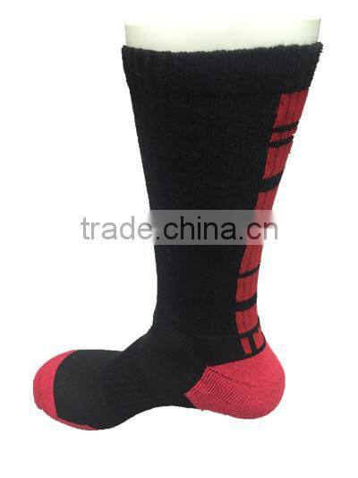 Compression sport socks and basketball socks