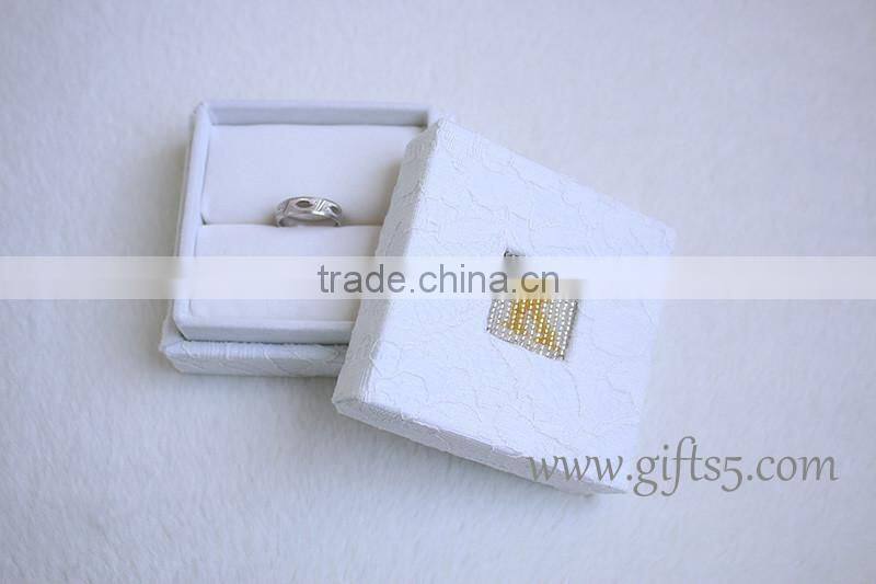 Customized High Quality Paper Wedding Jewelry Ring Box Handmade with beaded name plate of K