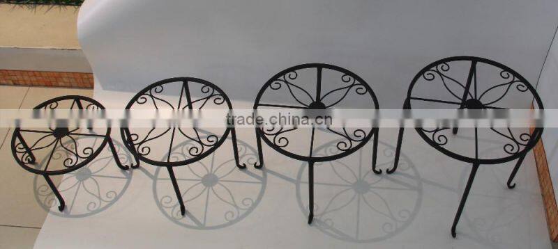 Best selling balcony floor standing black iron metal flower pot rack