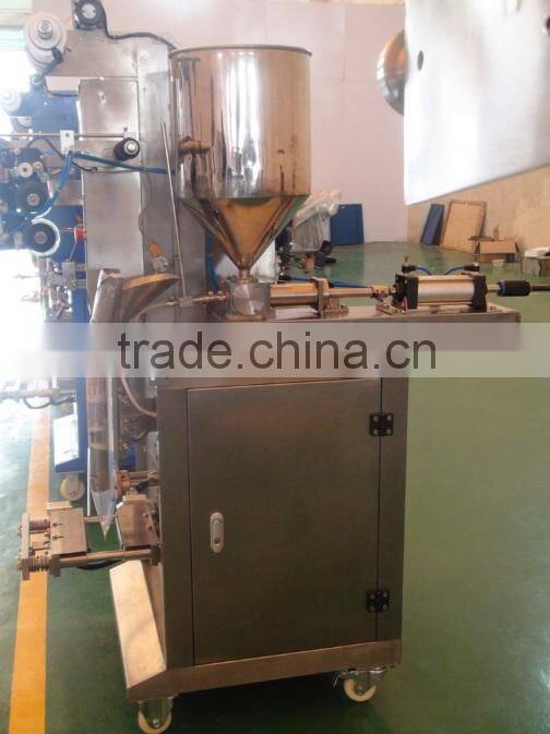 Automatic liquid sauces packing machine for bag