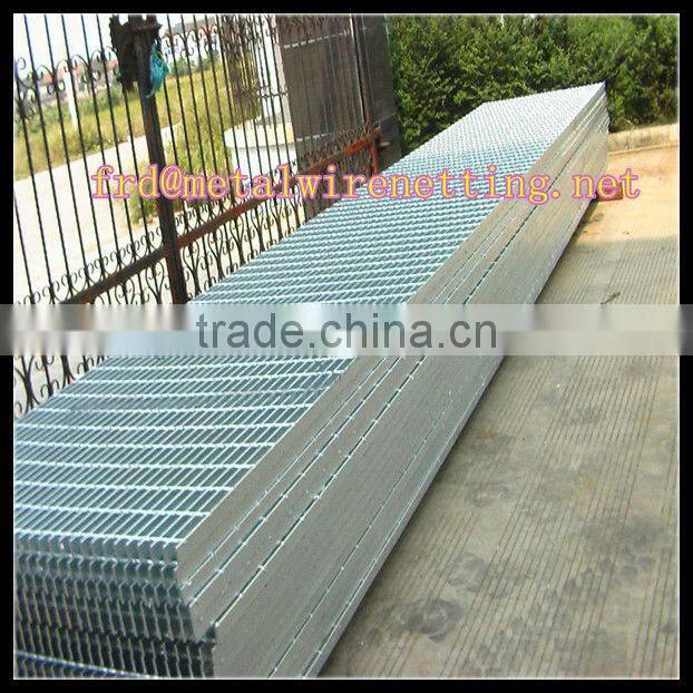2015 trade assurance 100% steel grating making machine