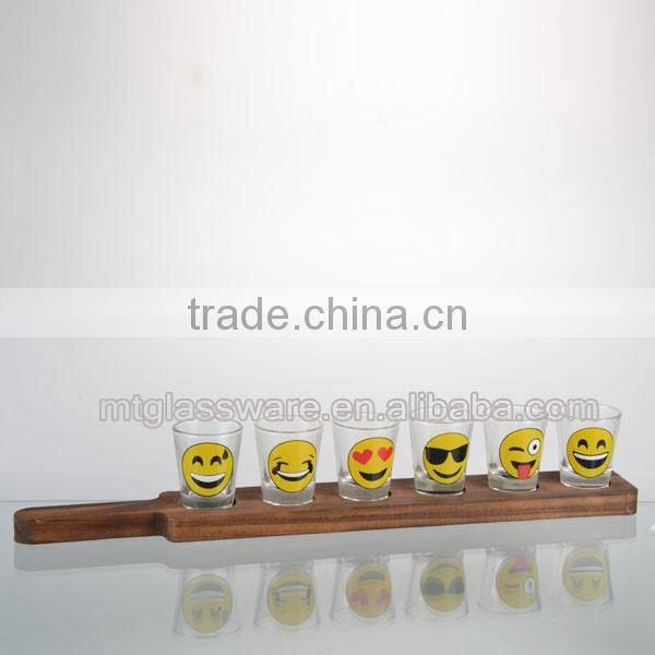 2.5oz 6pcs cute emoji shot glass with wooden tray