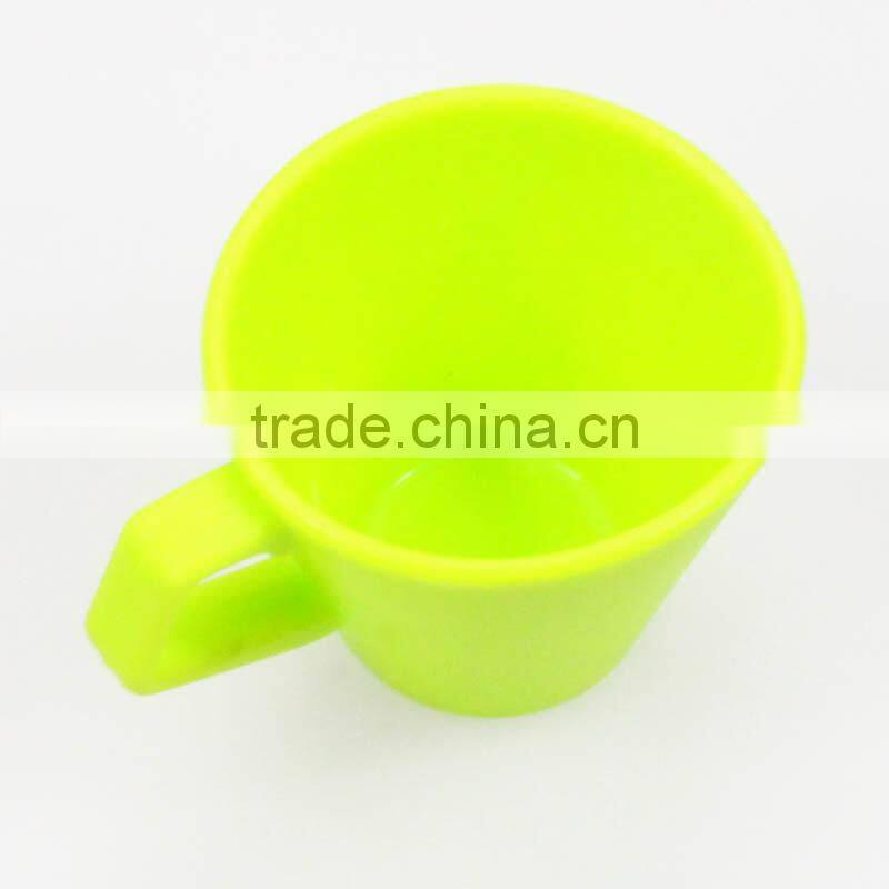 Best selling colorful silicone rubber drinking cup kids drinking cups