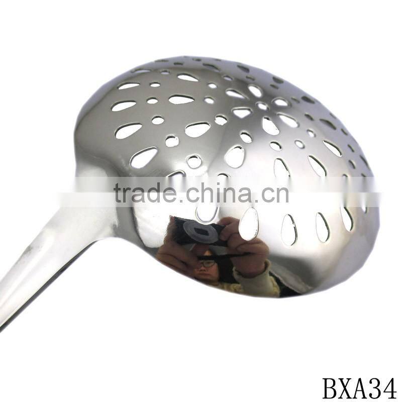 2016 New design factory price stainless steel strainer ladle