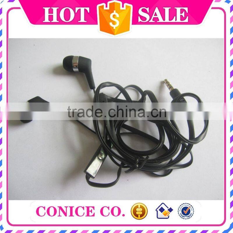 2015 trendy classical black metal plug stereo earphone with mic for wholesale