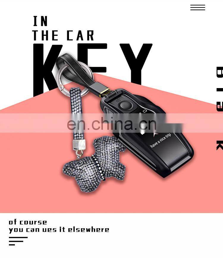 Christmas gift flash crystal Rhinestone cute dog pendant key chain creative sparkling complete with diamond dog keys