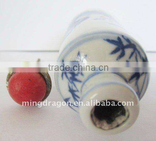 Chinese white and blue porcelain hand painting painted snuff bottle collection
